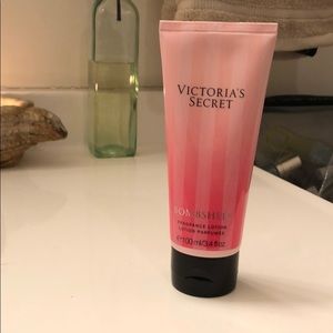 Victoria Secret Bombshell Lotion
